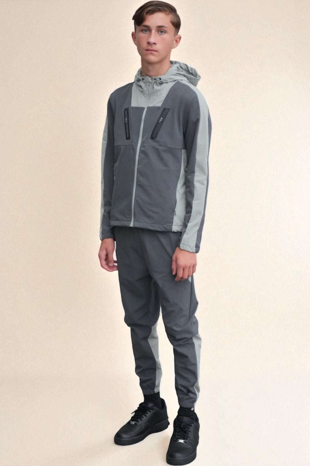 Leo Urban Tracksuit in Light Green and Dark Grey